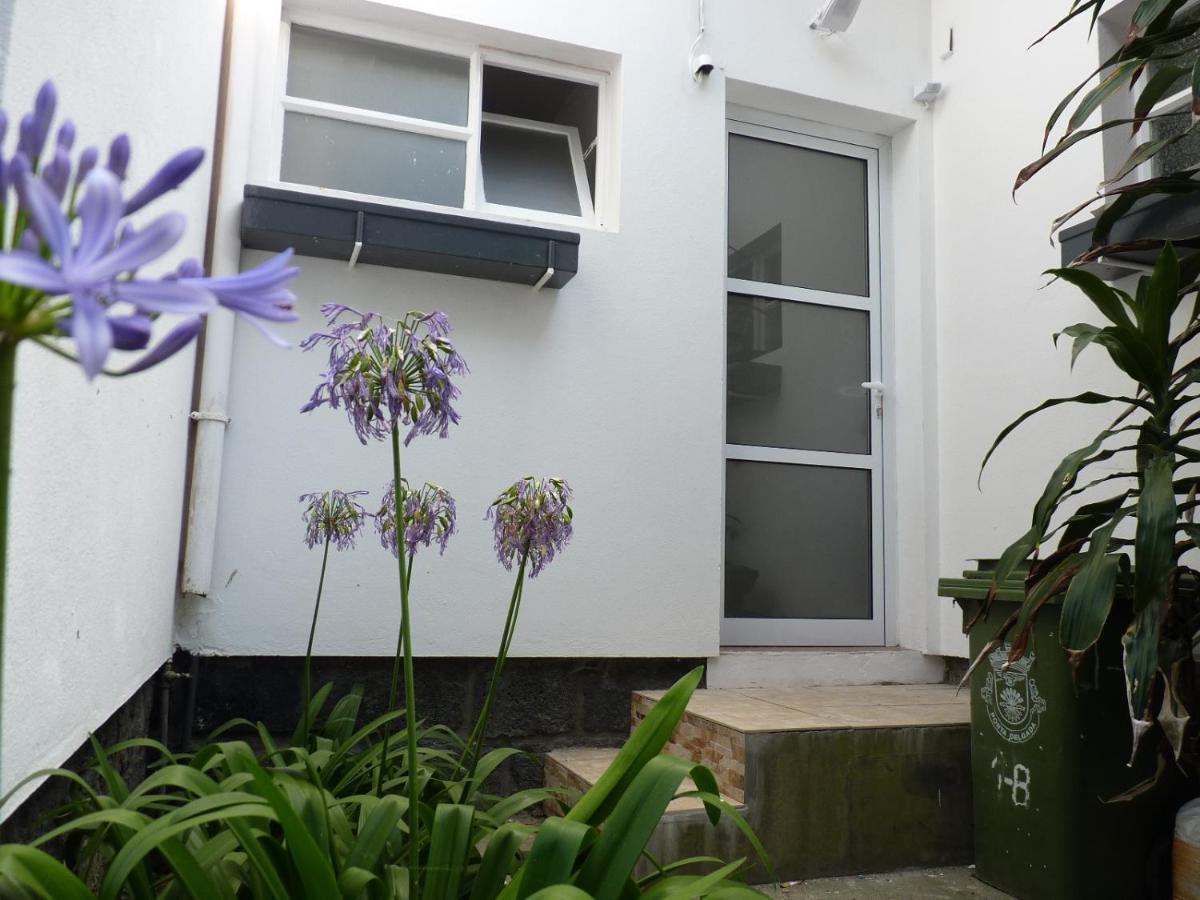 Azores Garden House - Private Suites & Apartments - Automatic Self Check-In Ponta Delgada Oda fotoğraf